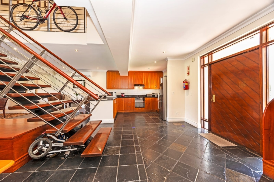 To Let 4 Bedroom Property for Rent in Boschenmeer Golf Country Estate Western Cape